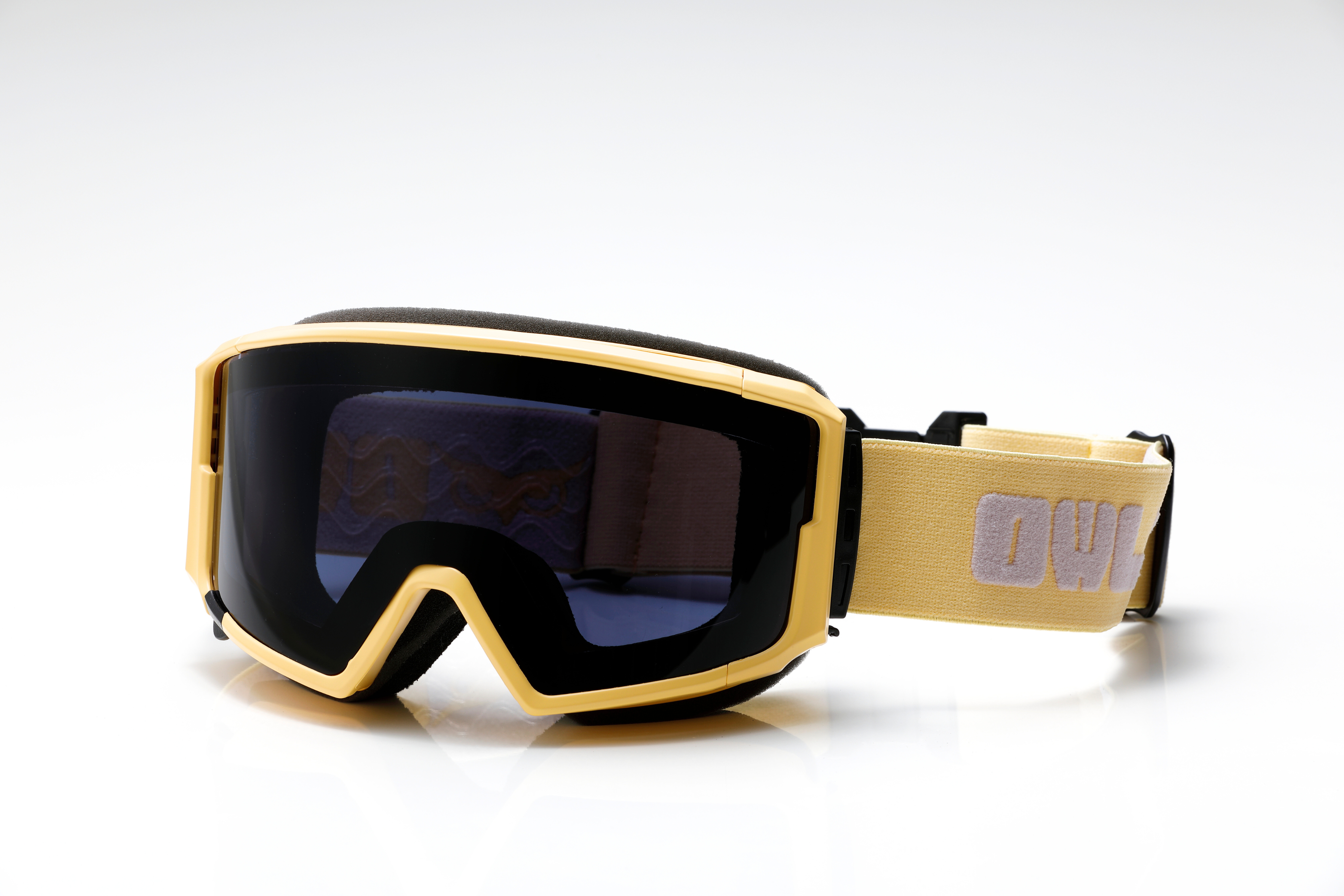 Aim Yellow Photochromiclens – OWL OPTICAL