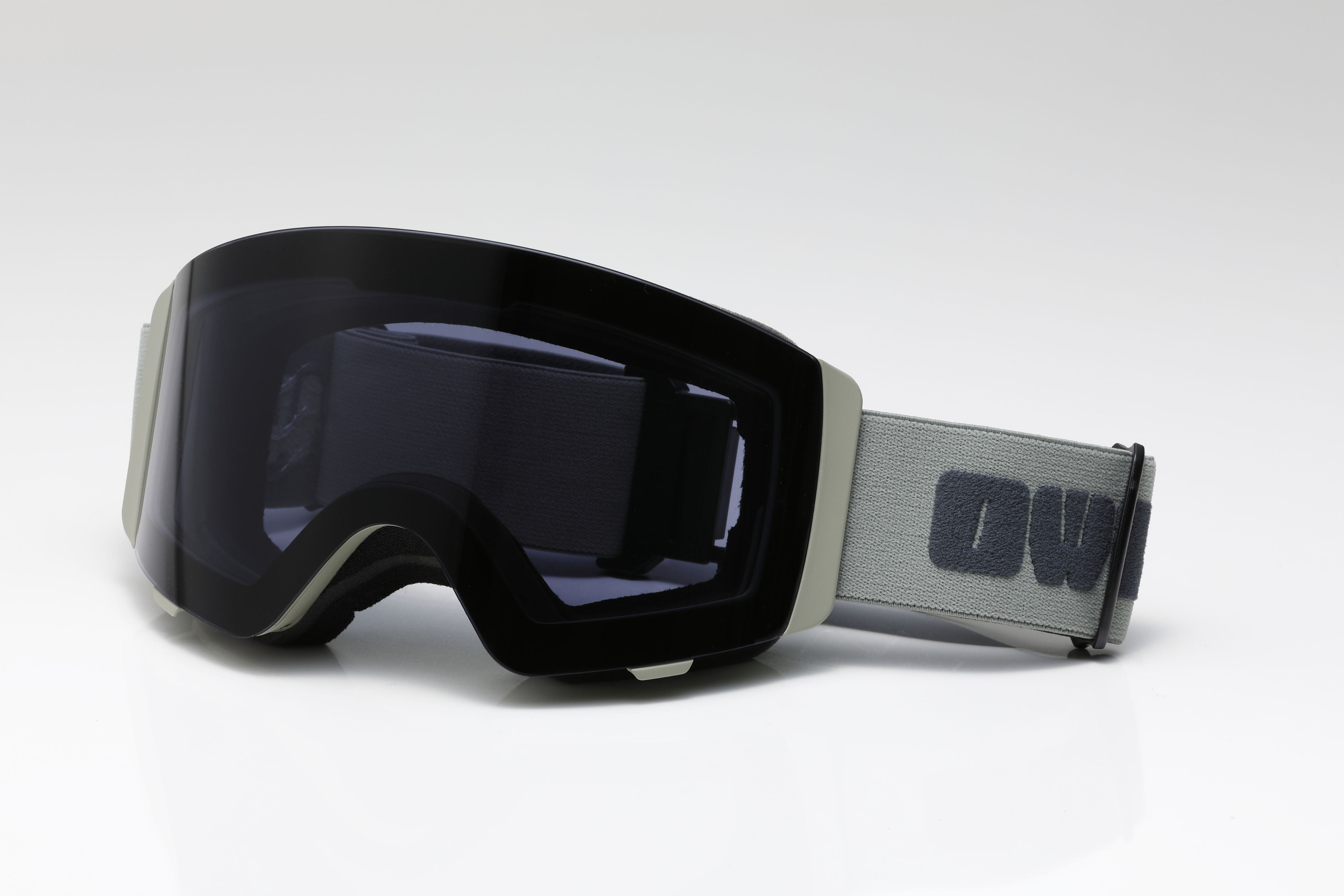 Flow Light Gray Photochromic lens Black – OWL OPTICAL
