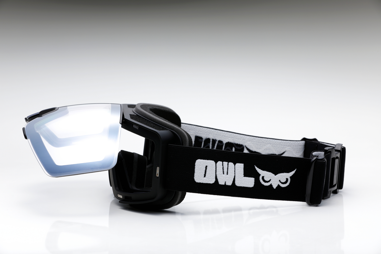 【Pre booking】Vent Black Photochromic lens Silver
