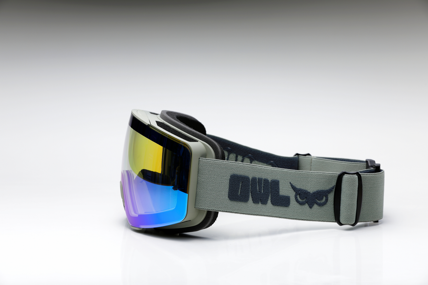 【Pre booking】Vent Light Gray Photochromic lens Blue