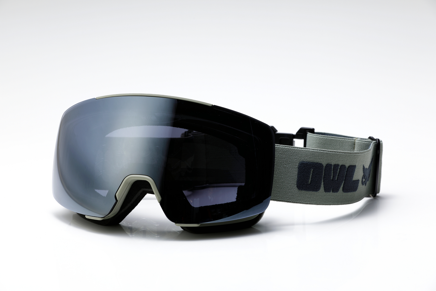 【Pre booking】Vent Light Gray Photochromic lens Silver