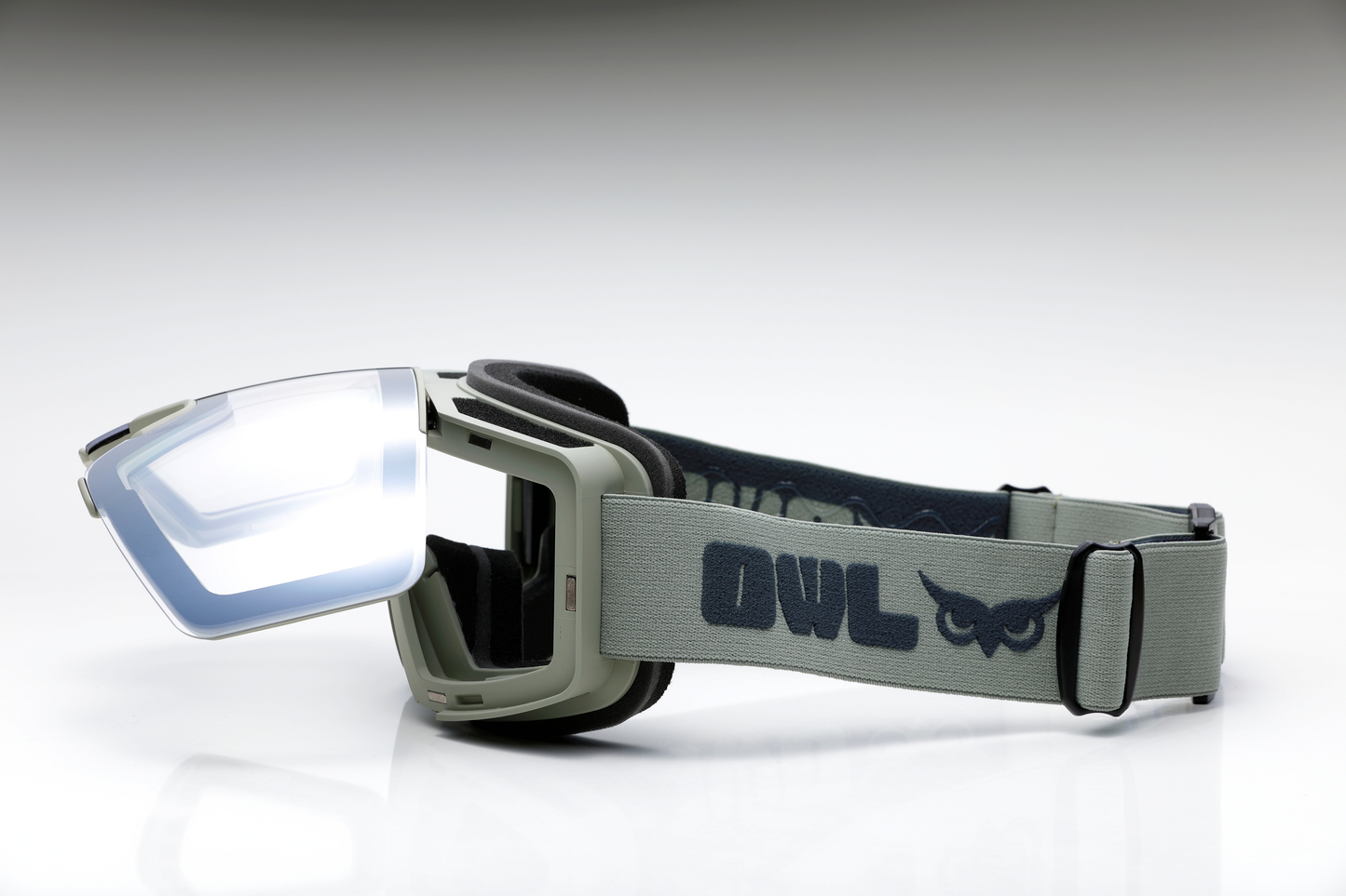 【Pre booking】Vent Light Gray Photochromic lens Silver