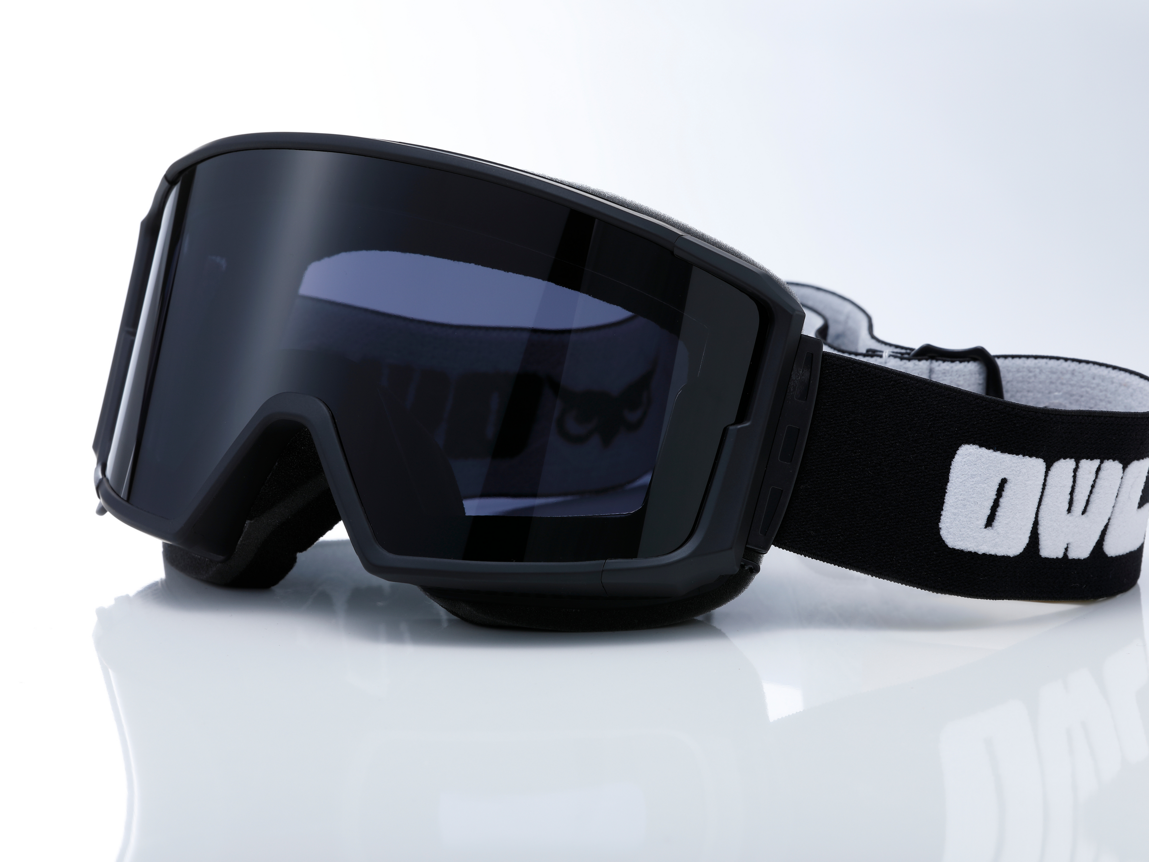 Aim Black Photochromic