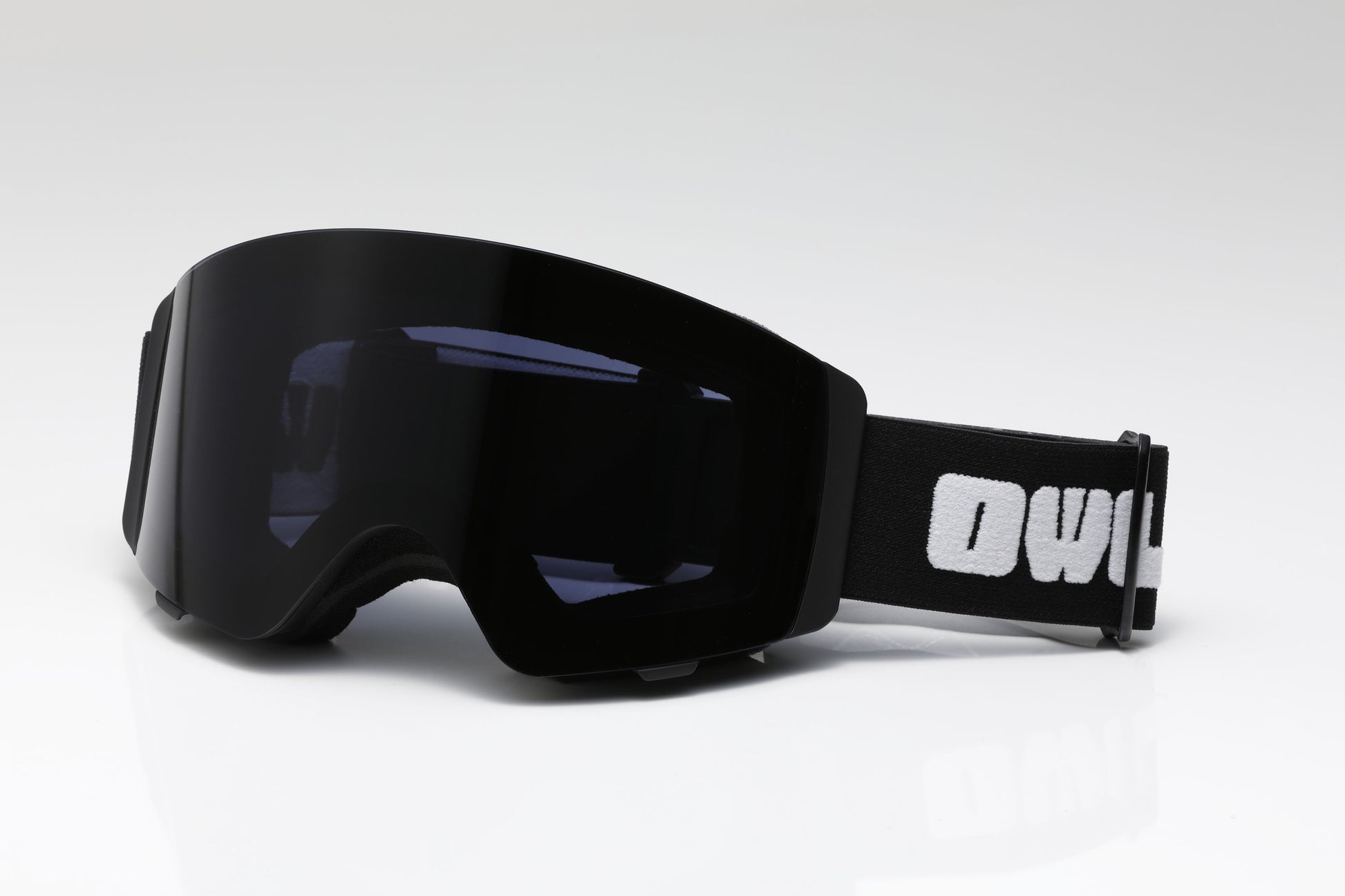 Flow Black Photochromic lens Black