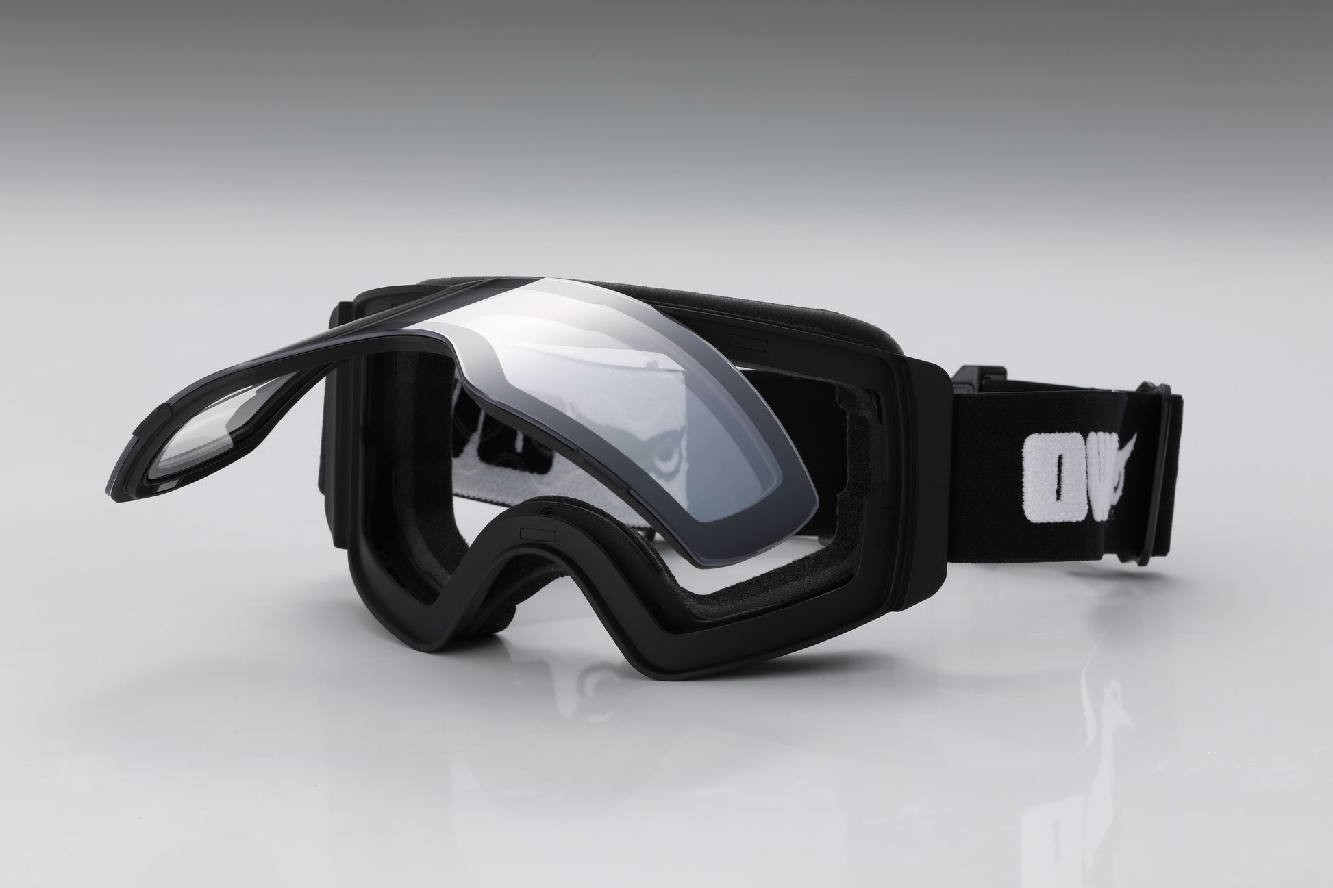Flow Black Photochromic lens Black