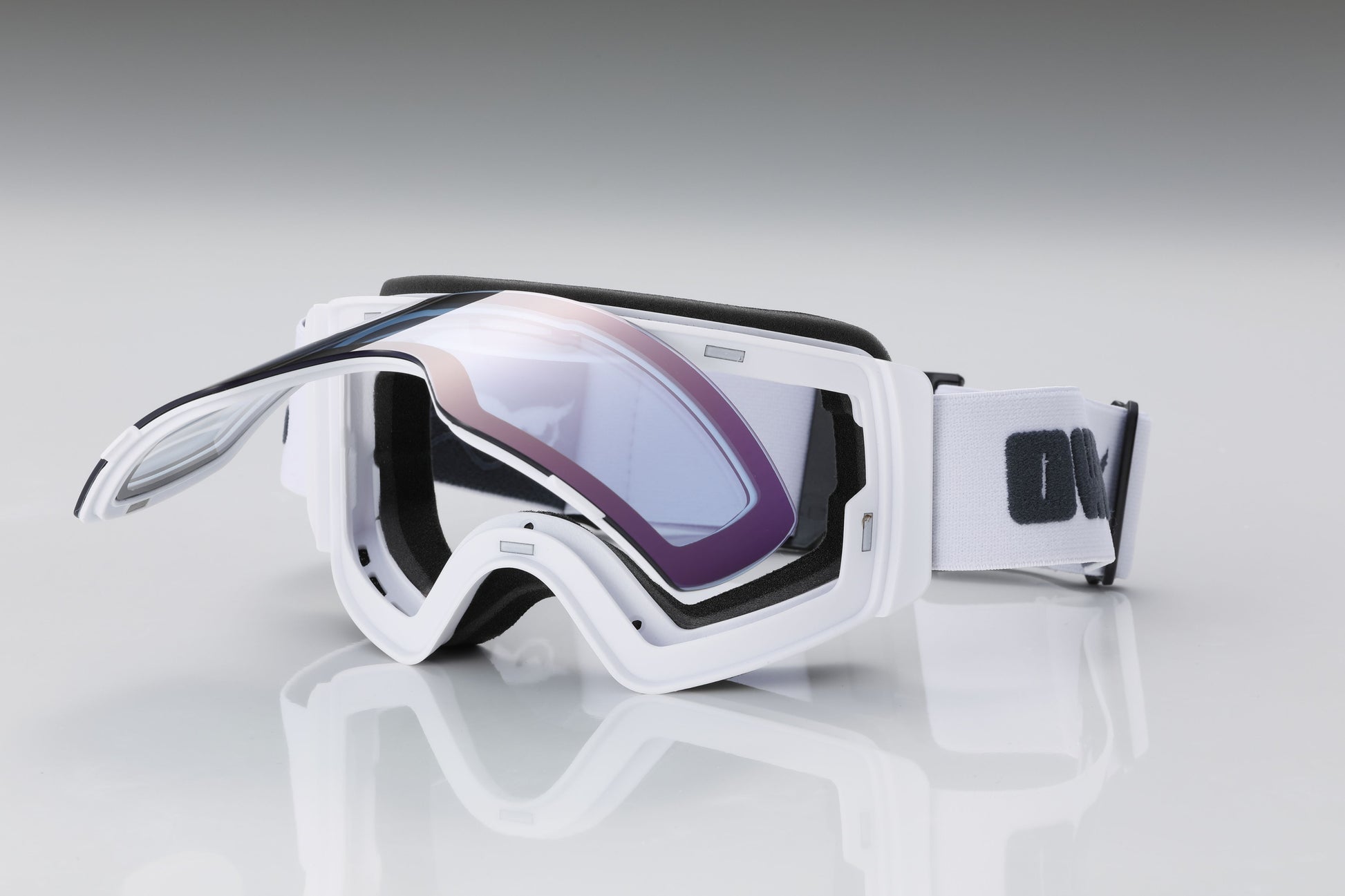 Flow Western Fit White Photochromic lens Purple