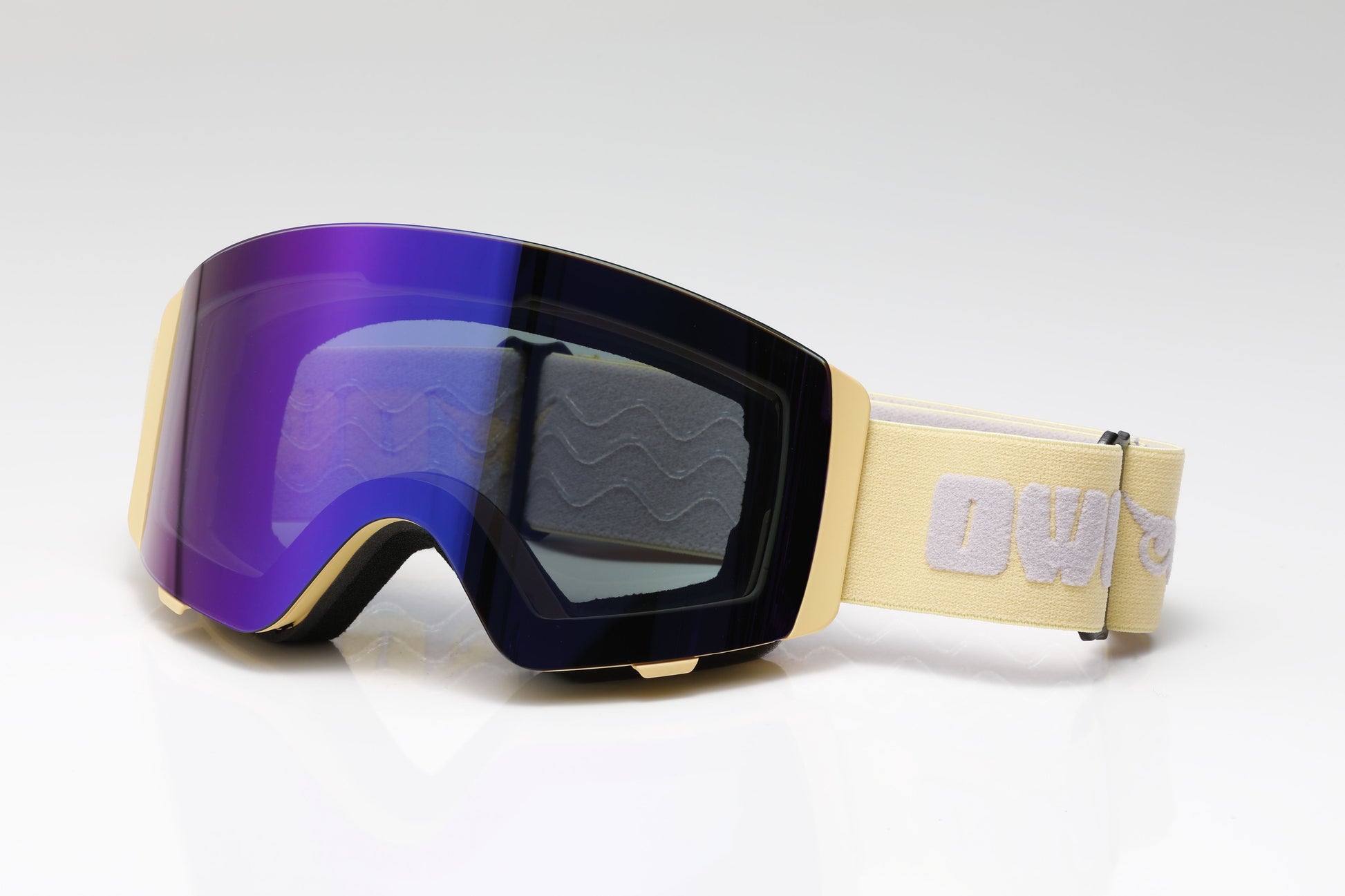 Flow Yellow Photochromic lens Purple
