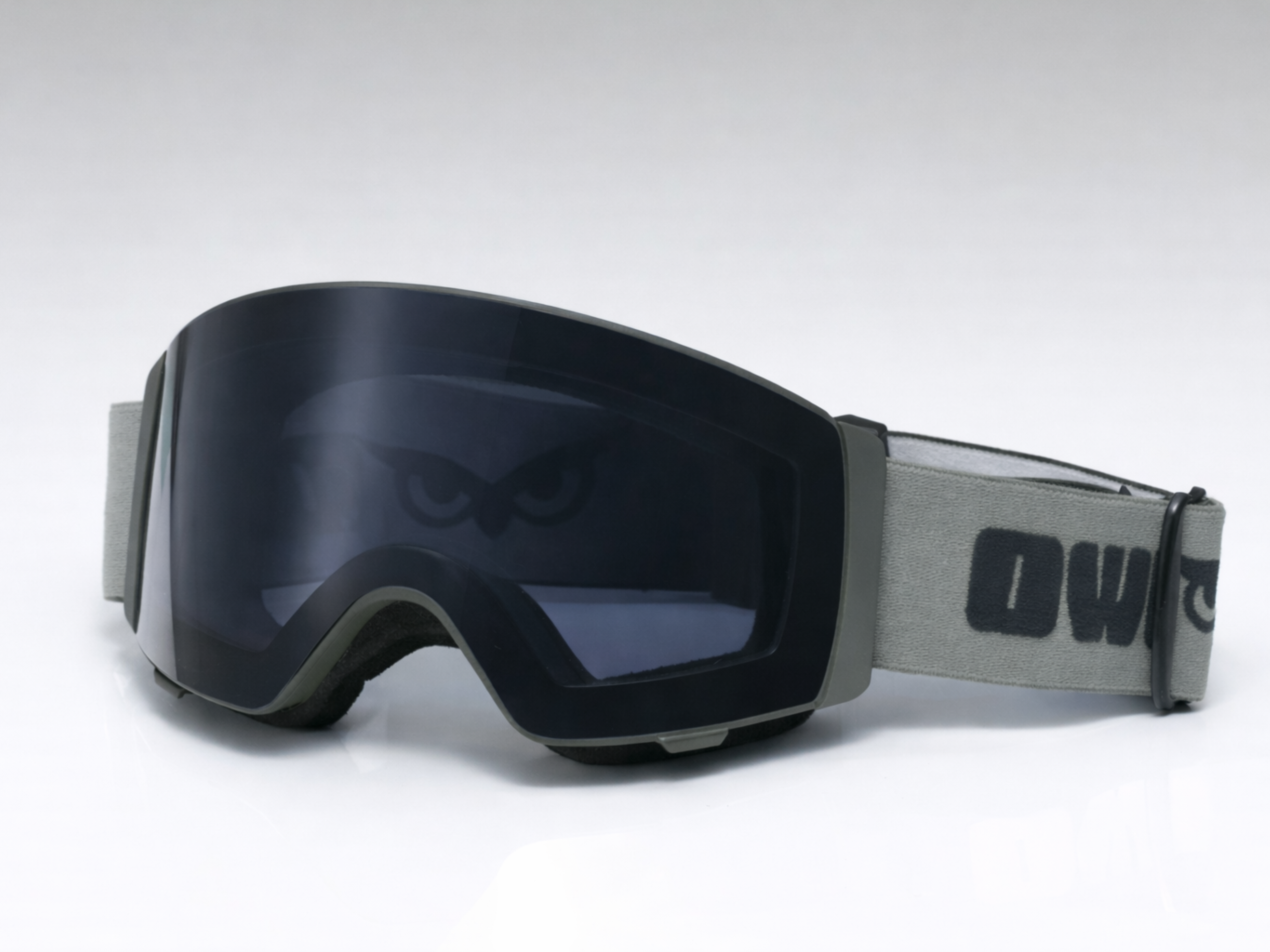 Flow Light Gray Photochromic lens Black