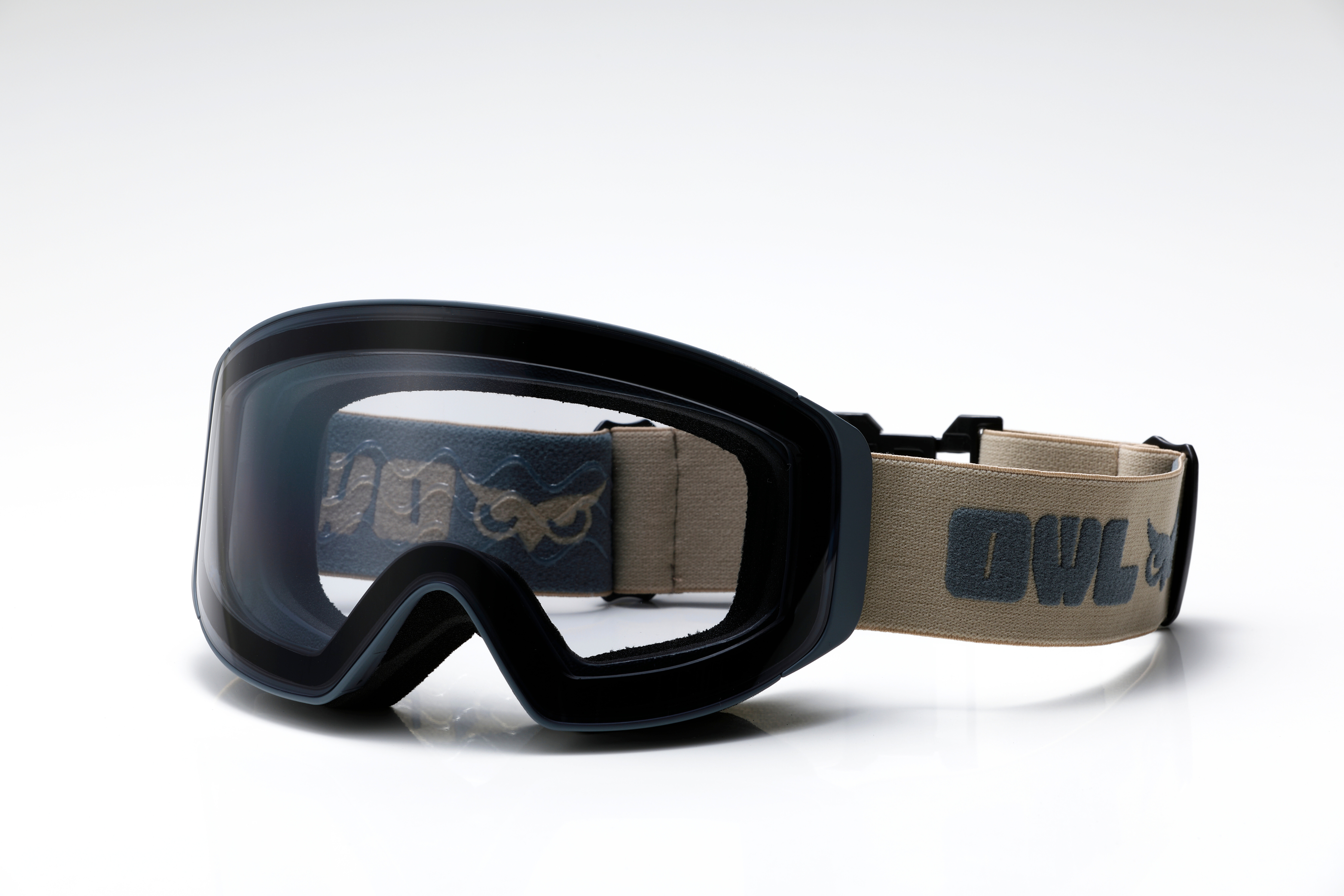 Focus Chacol Photochromiclens – OWL OPTICAL