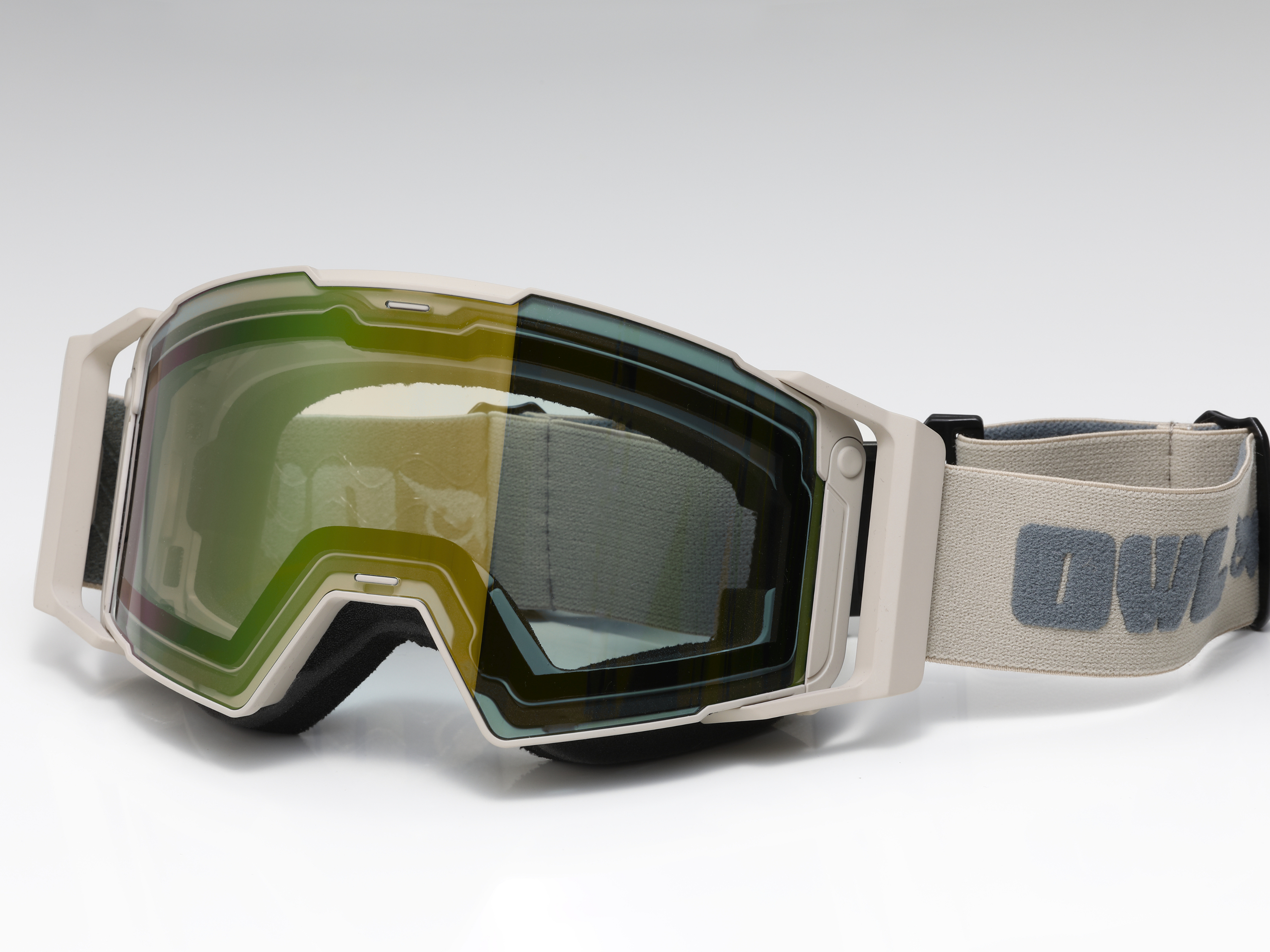 HEAT Beige Photochromic lens Gold