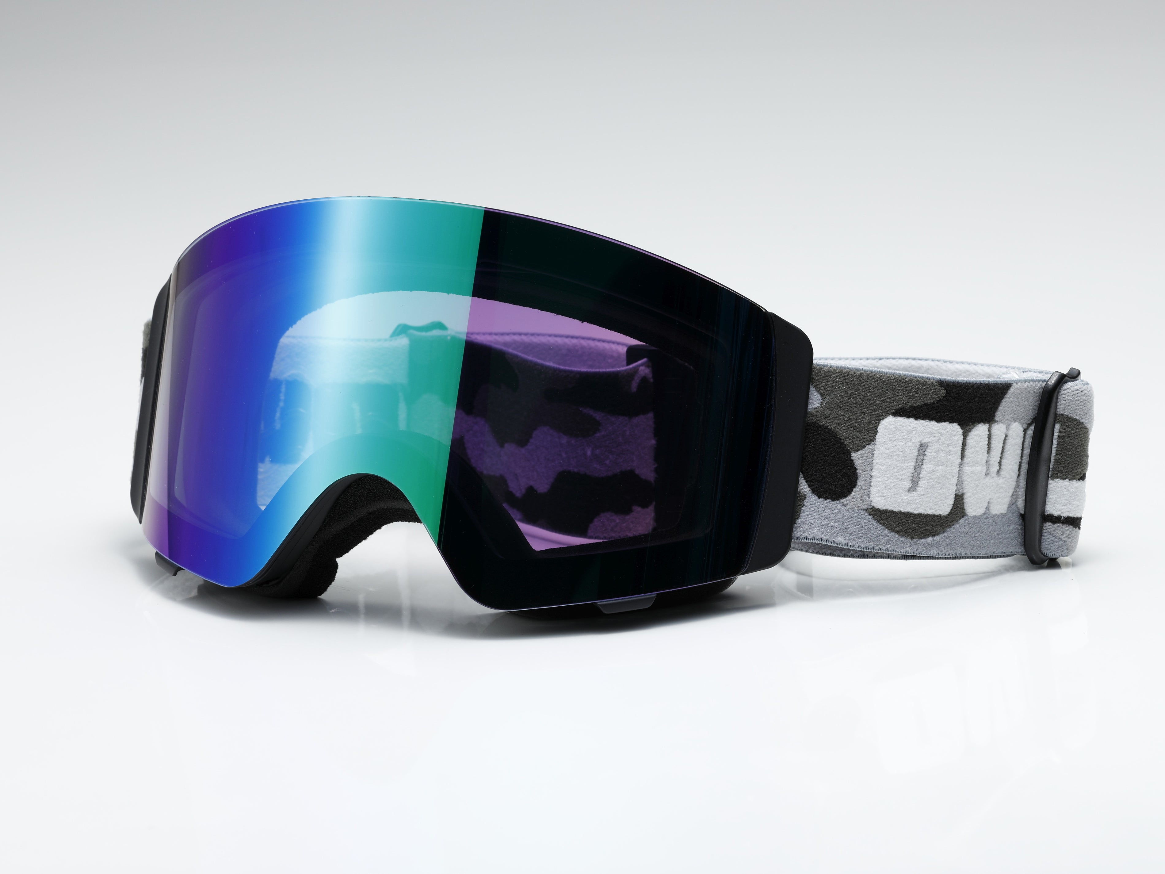 Flow Black Camo Photochromic lens blue with green